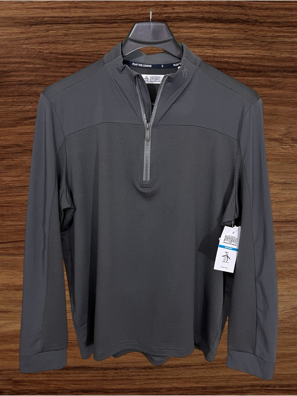An Original Penguin Men’s Grey Sport 1/4 Zip Pullover. Large